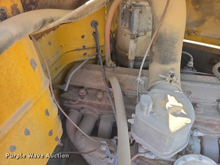 image for item EB1431 1966 International R185 dump truck