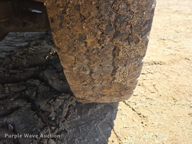 image for item EB1431 1966 International R185 dump truck