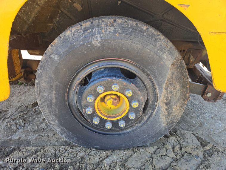 image for item EB1431 1966 International R185 dump truck
