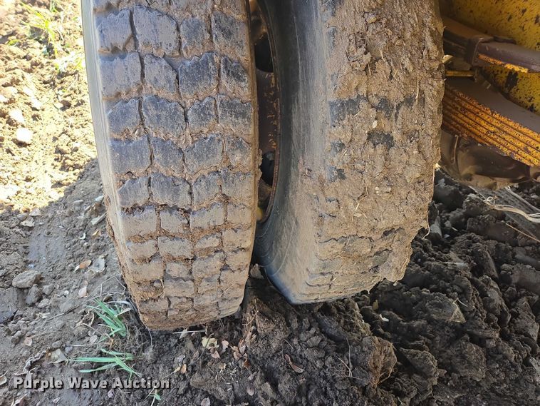 image for item EB1431 1966 International R185 dump truck