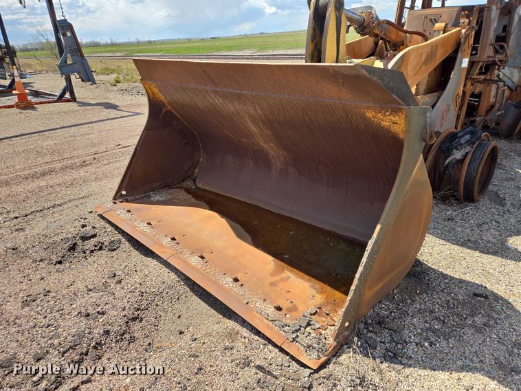 image for item EB1434 2001 John Deere 644H wheel loader