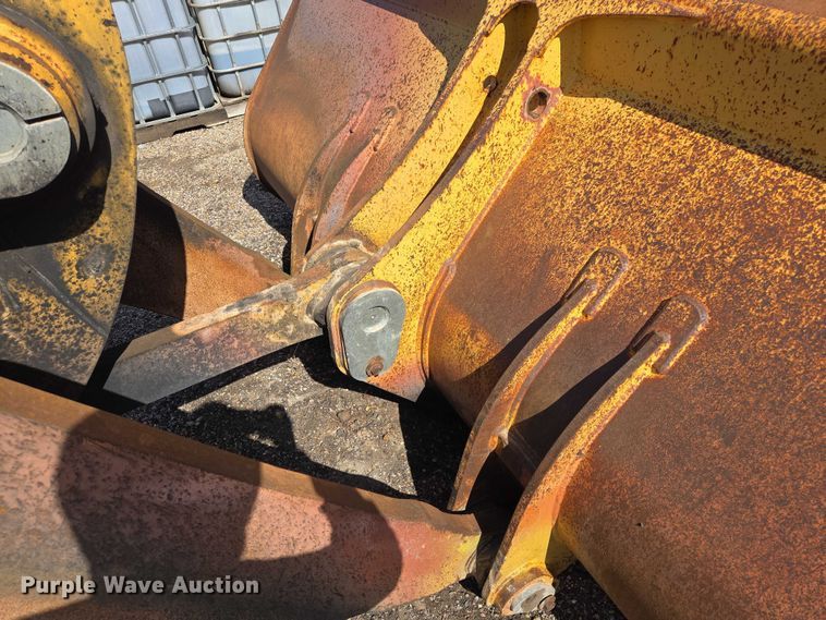 image for item EB1434 2001 John Deere 644H wheel loader