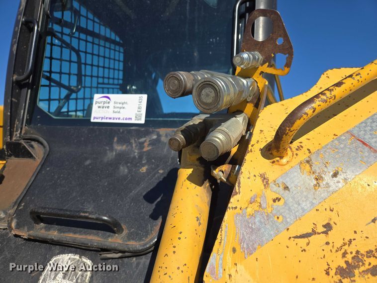 image for item EB1435 2005 John Deere 317 skid steer loader