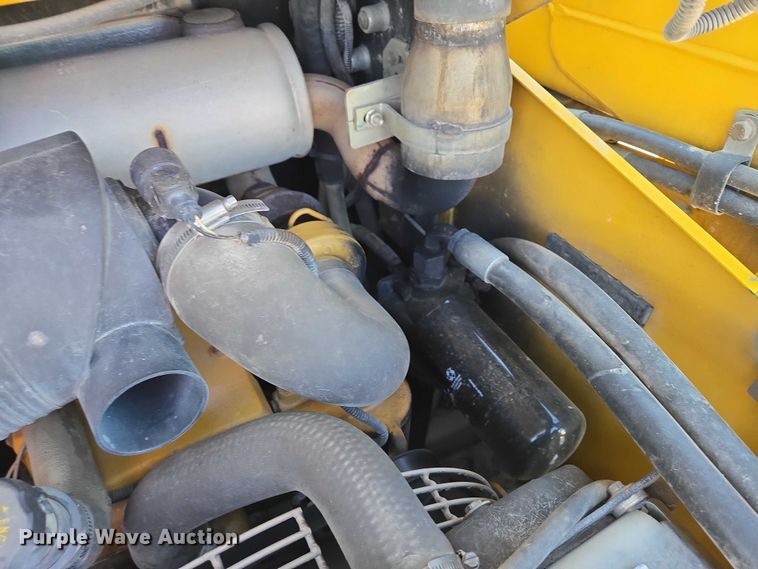 image for item EB1435 2005 John Deere 317 skid steer loader