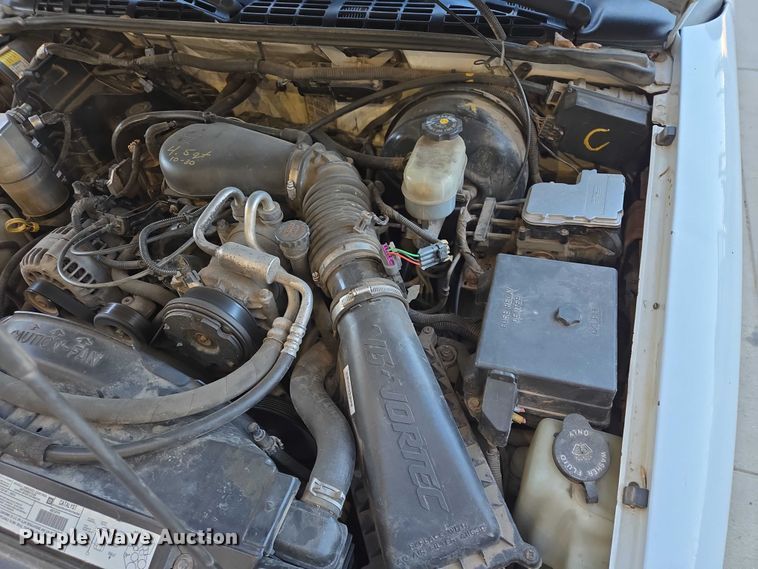 image for item EB1436 2001 Chevrolet S-10  pickup truck