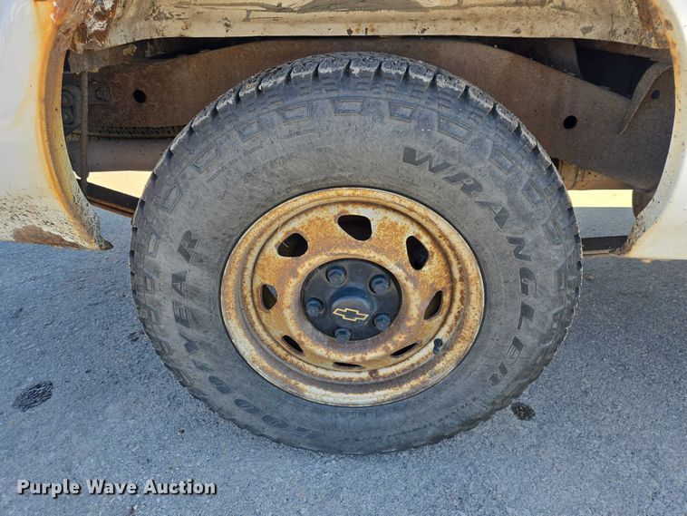 image for item EB1436 2001 Chevrolet S-10  pickup truck