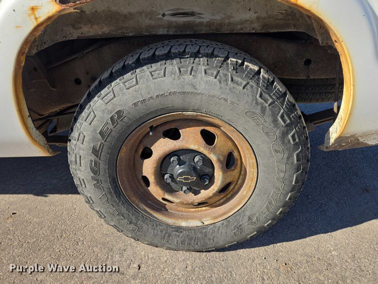 image for item EB1436 2001 Chevrolet S-10  pickup truck