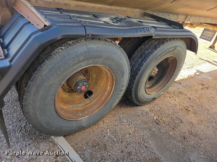 image for item EB1437 1968 Trailmobile F11T4HC1 tank trailer
