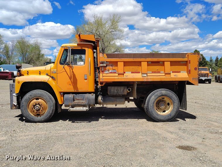 image for item ED0054 1989 International 1954 dump truck