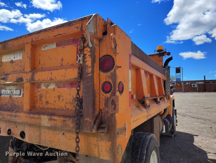 image for item ED0054 1989 International 1954 dump truck