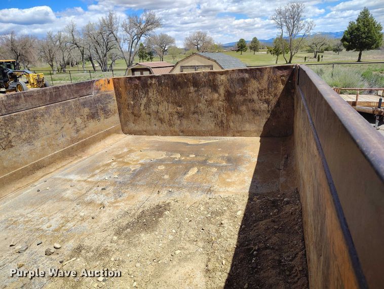 image for item ED0054 1989 International 1954 dump truck