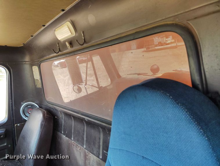 image for item ED0054 1989 International 1954 dump truck