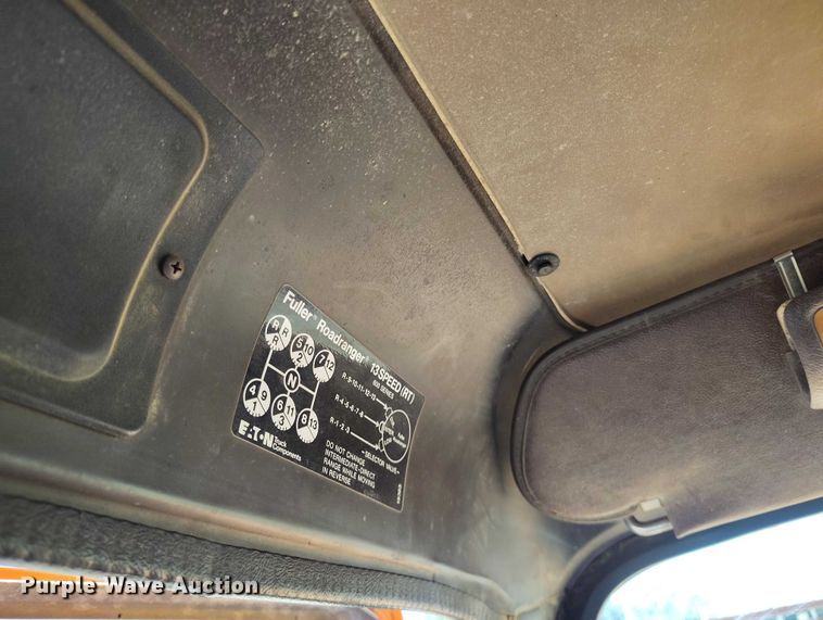 image for item ED0054 1989 International 1954 dump truck