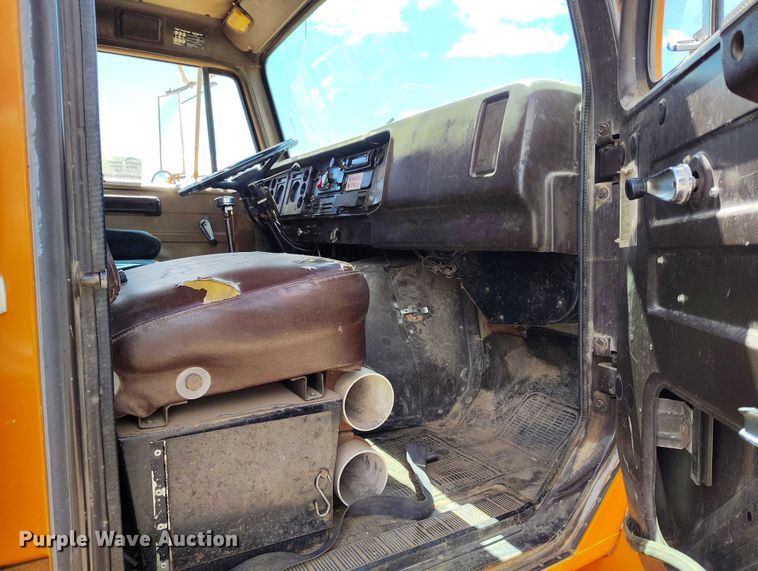 image for item ED0054 1989 International 1954 dump truck