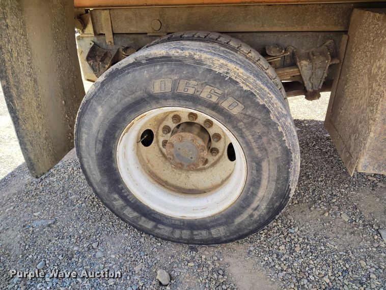 image for item ED0054 1989 International 1954 dump truck