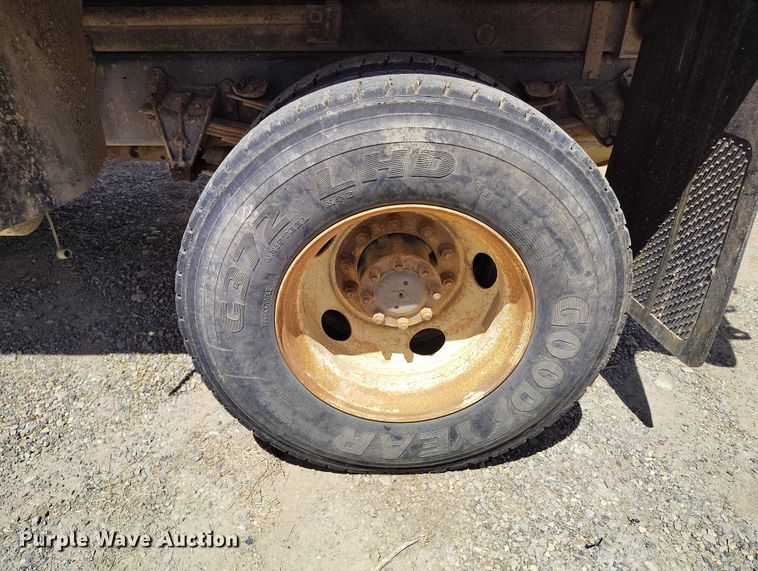 image for item ED0054 1989 International 1954 dump truck