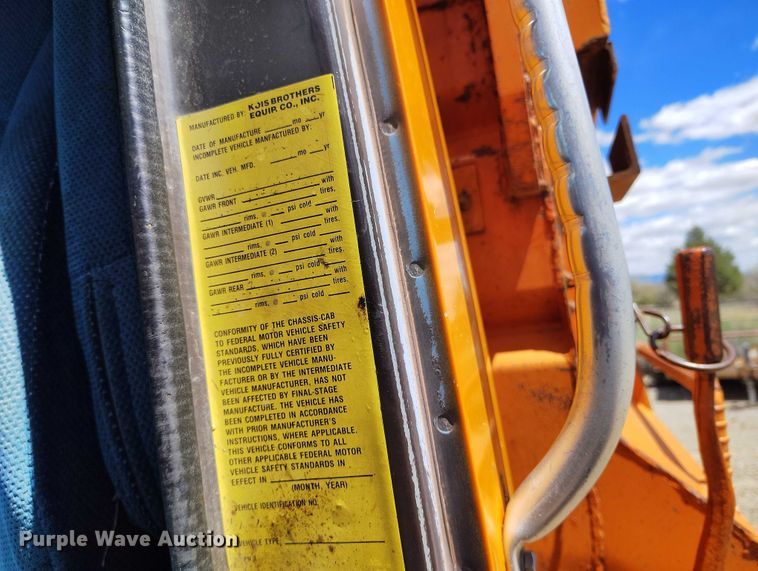 image for item ED0054 1989 International 1954 dump truck