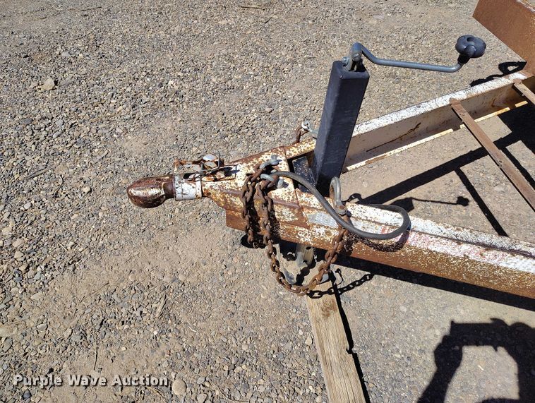 image for item ED0055 1998 Champion utility trailer
