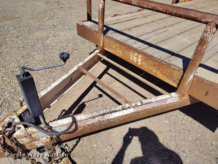 image for item ED0055 1998 Champion utility trailer