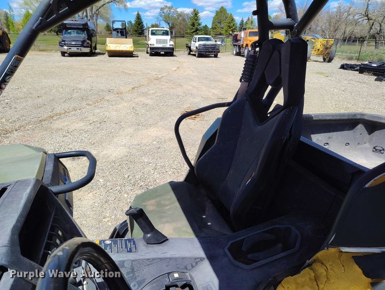 image for item ED0059 2019 Can-Am Commander utility vehicle