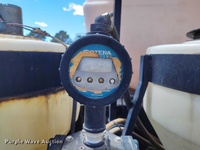 image for item ED0061 1993 International 4700 applicator truck