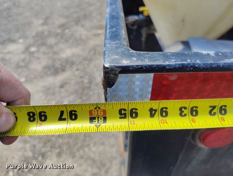 image for item ED0061 1993 International 4700 applicator truck