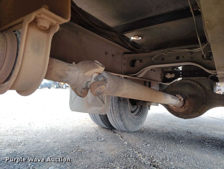 image for item ED0061 1993 International 4700 applicator truck