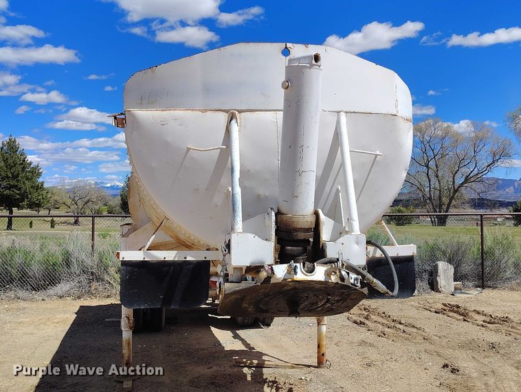 image for item ED0062 1975 Shop built end dump trailer