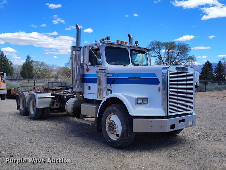 image for item ED0063 1987 Freightliner Conventional semi truck