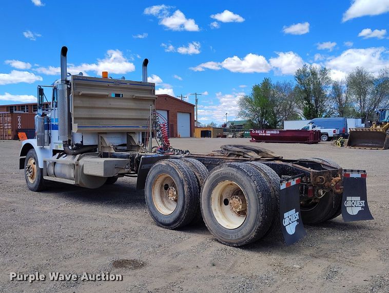image for item ED0063 1987 Freightliner Conventional semi truck