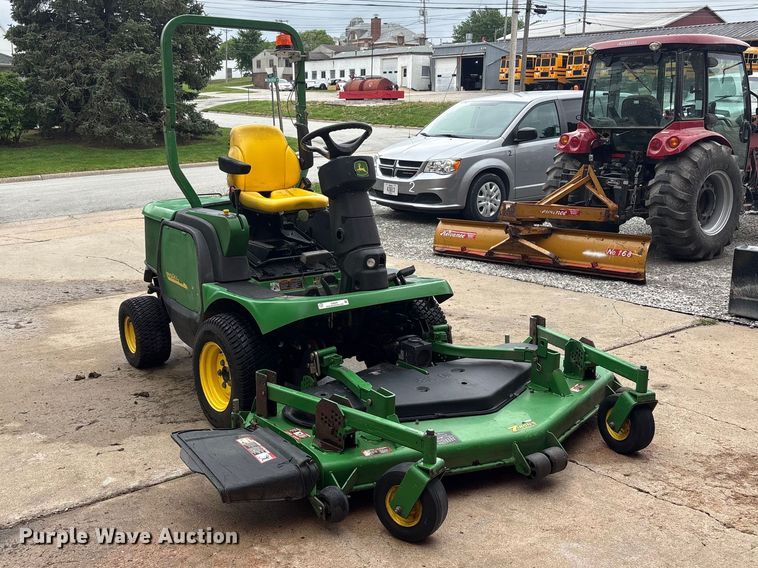 image for item EI5689 2007 John Deere 1435 Series II lawn mower