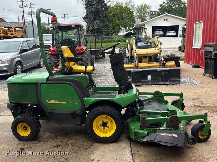 image for item EI5689 2007 John Deere 1435 Series II lawn mower
