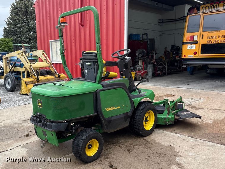 image for item EI5689 2007 John Deere 1435 Series II lawn mower
