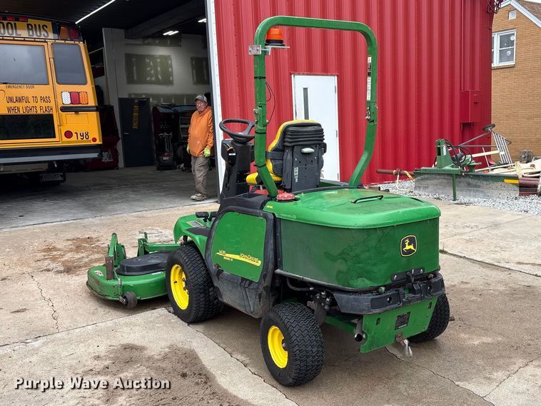 image for item EI5689 2007 John Deere 1435 Series II lawn mower
