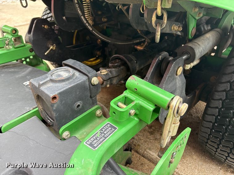 image for item EI5689 2007 John Deere 1435 Series II lawn mower