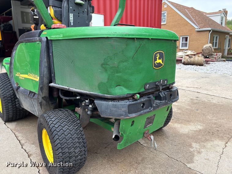 image for item EI5689 2007 John Deere 1435 Series II lawn mower