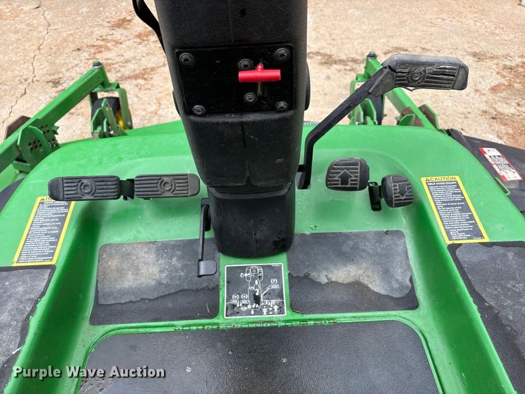 image for item EI5689 2007 John Deere 1435 Series II lawn mower