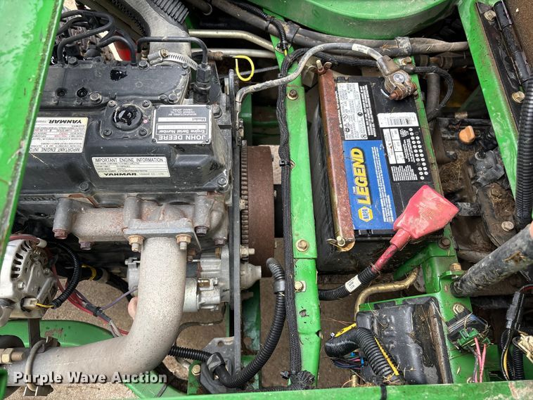 image for item EI5689 2007 John Deere 1435 Series II lawn mower