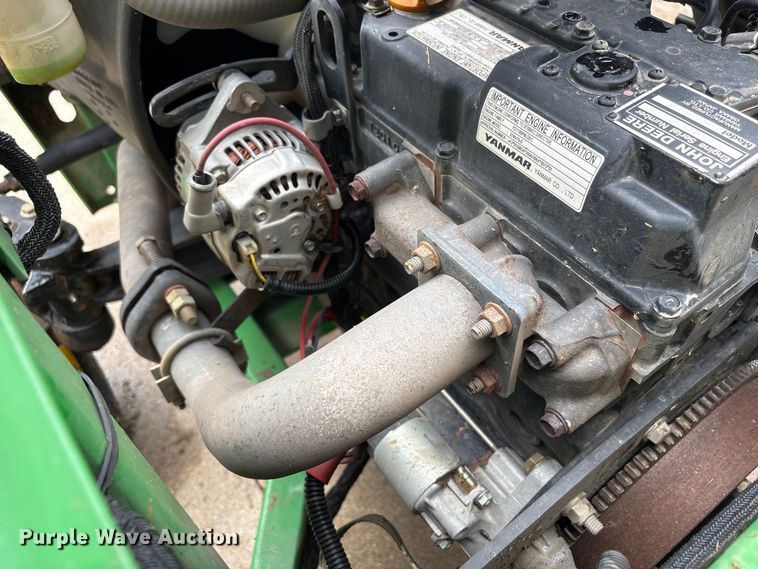image for item EI5689 2007 John Deere 1435 Series II lawn mower