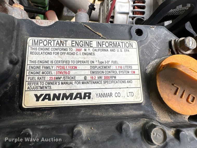 image for item EI5689 2007 John Deere 1435 Series II lawn mower