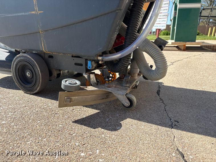 image for item EI5808 Advance Adfinity X20R floor scrubber