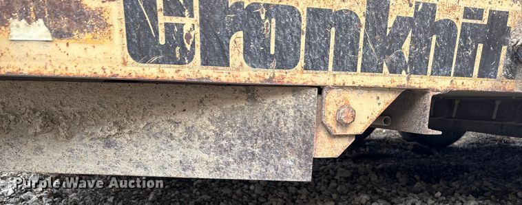 image for item EN3971 1995 Cronkhite 3300A tilt deck utility trailer
