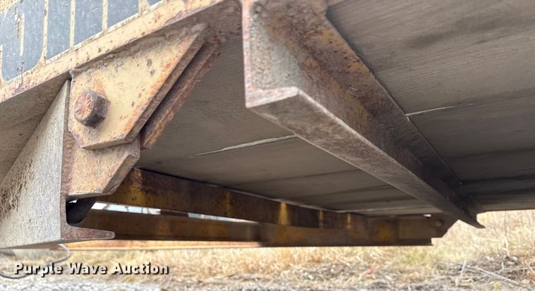 image for item EN3971 1995 Cronkhite 3300A tilt deck utility trailer