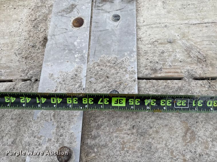 image for item EN3971 1995 Cronkhite 3300A tilt deck utility trailer