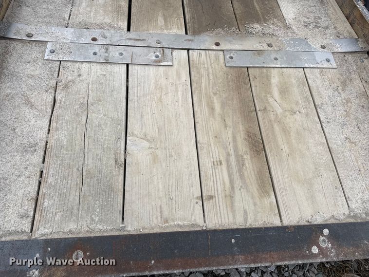 image for item EN3971 1995 Cronkhite 3300A tilt deck utility trailer