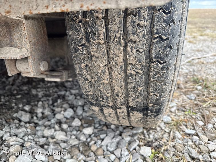 image for item EN3971 1995 Cronkhite 3300A tilt deck utility trailer