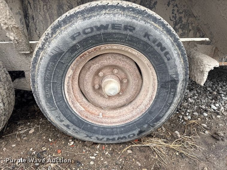 image for item EN3971 1995 Cronkhite 3300A tilt deck utility trailer