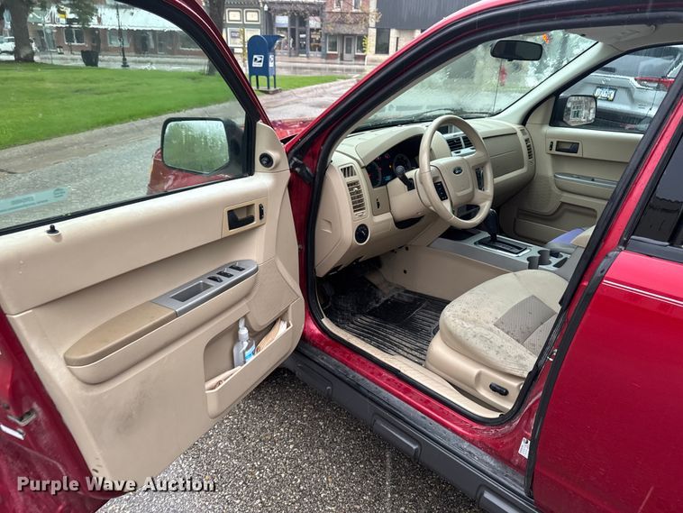 image for item ER0460 2008 Ford Escape SUV