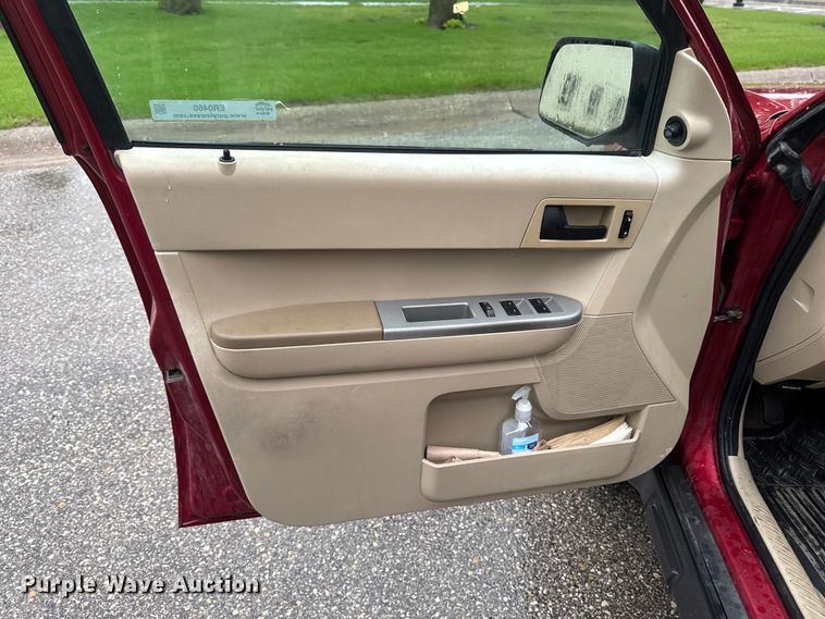 image for item ER0460 2008 Ford Escape SUV