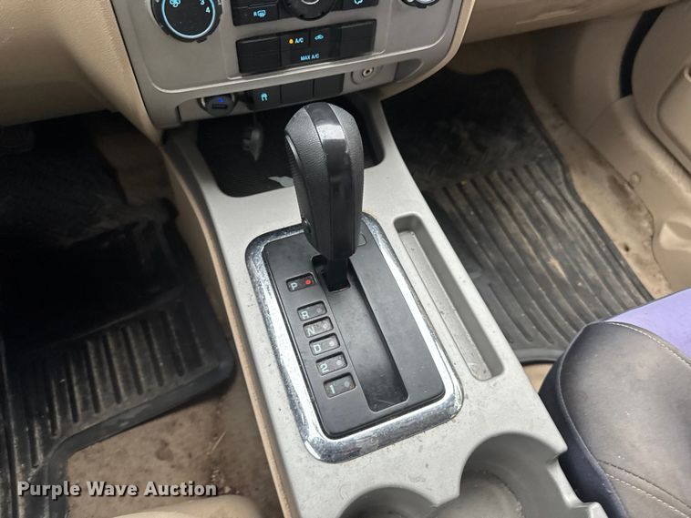 image for item ER0460 2008 Ford Escape SUV
